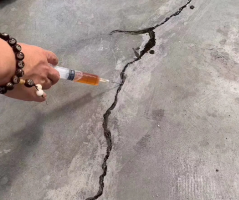 水城混凝土裂缝修补技术详解​